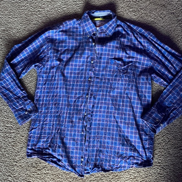 Blue and red plaid button up long sleeve top